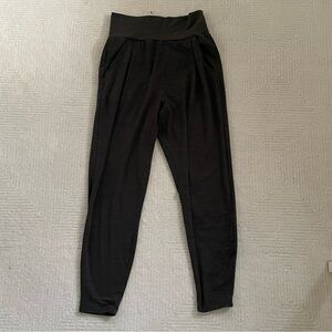 Vuori joggers, size XS, charcoal gray